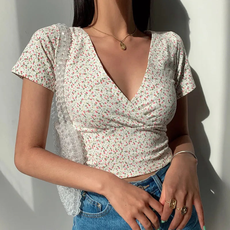 Women Retro Floral V-neck T-shirt