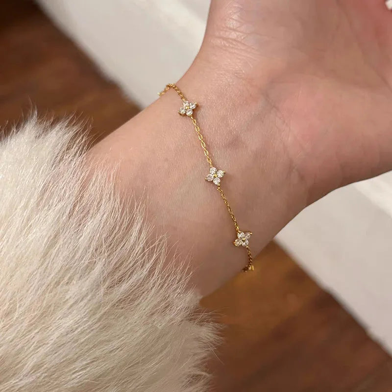 Necklace for Women 18K Gold Plated Four Leaf Grass Collar Chain